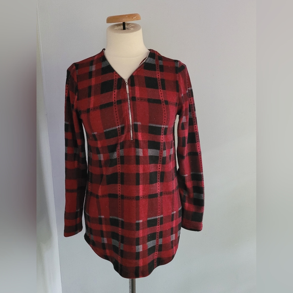 Emotion women's sweater size XS